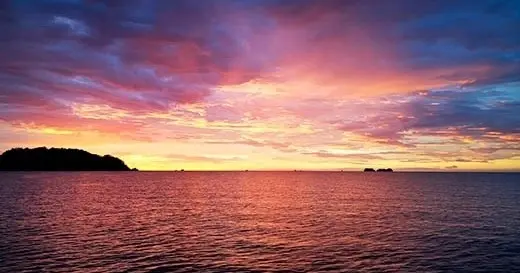 Catamaran and Sunset Private Tour — Green Life Tours